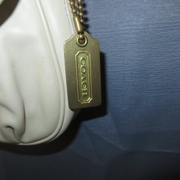 ❤️VTG COACH 240 Lightweight Cafe Pleated Bag Semi Circle Crossbody Purse + FOB - Picture 6 of 13